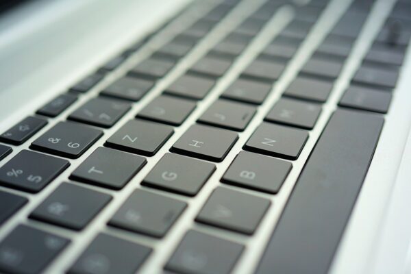 wymiana klawiatury w laptopie sieradz